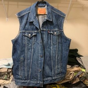 Levi’s Trucker Vest | XL | Great shape